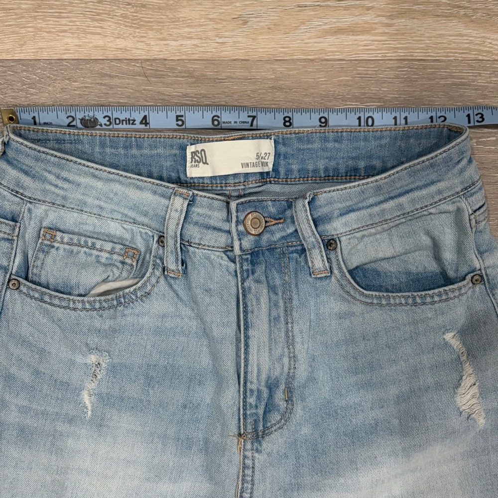 RSQ Vintage Jeans Juniors 5/27 Light Wash Distressed High‎ Rise Frayed Hem - Picture 3 of 5